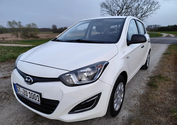 Hyundai i20 cena 16800 przebieg: 118000, rok produkcji 2014 z Legnica małe 704